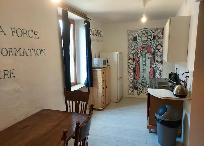 Bed & Breakfast Cafe *