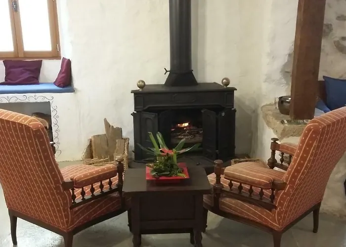 Bed & Breakfast Cafe *